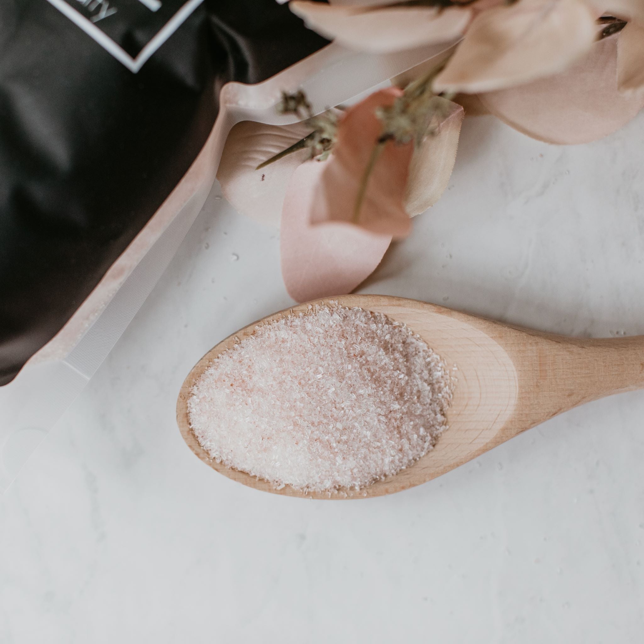 Salty — Epsom & Himalayan Pink Salt Sóak — Só Luxury