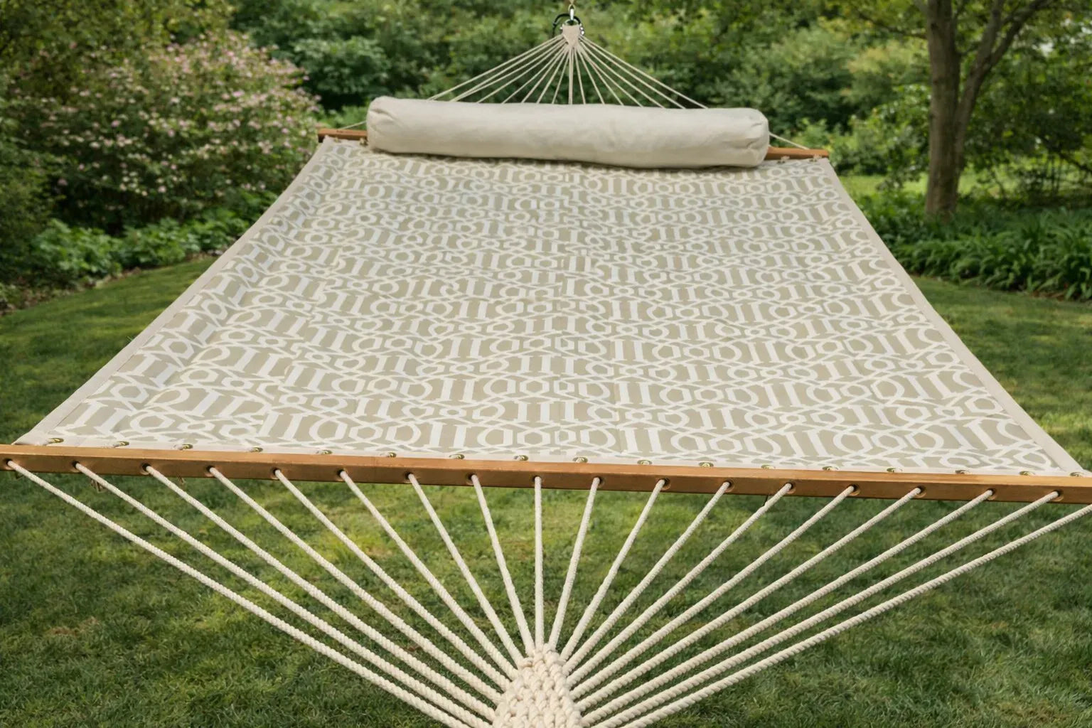 Quilted Hammock Deluxe — Hammock Universe Canada